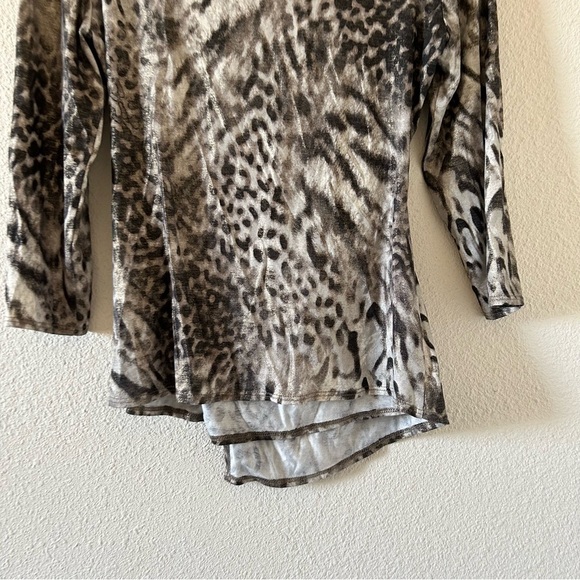 Cache Women’s Faux Wrap Top Small Cheetah Print Pullover Party Dressy Date - Picture 9 of 12